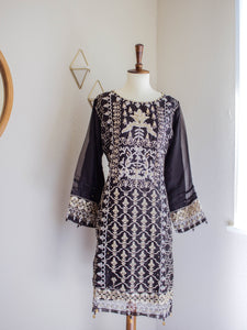 Black Tale 3pc Suit - Sanyra | Ethnic designer clothing