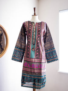 Banafsha Kurti Black ((M)(S21)