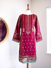 Load image into Gallery viewer, Maha-Rani 3PC Suit (M)(S21)