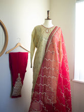 Load image into Gallery viewer, Saaz 3 PC (M)