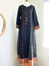 Load image into Gallery viewer, Mehrbano 3 PC (S) (M)